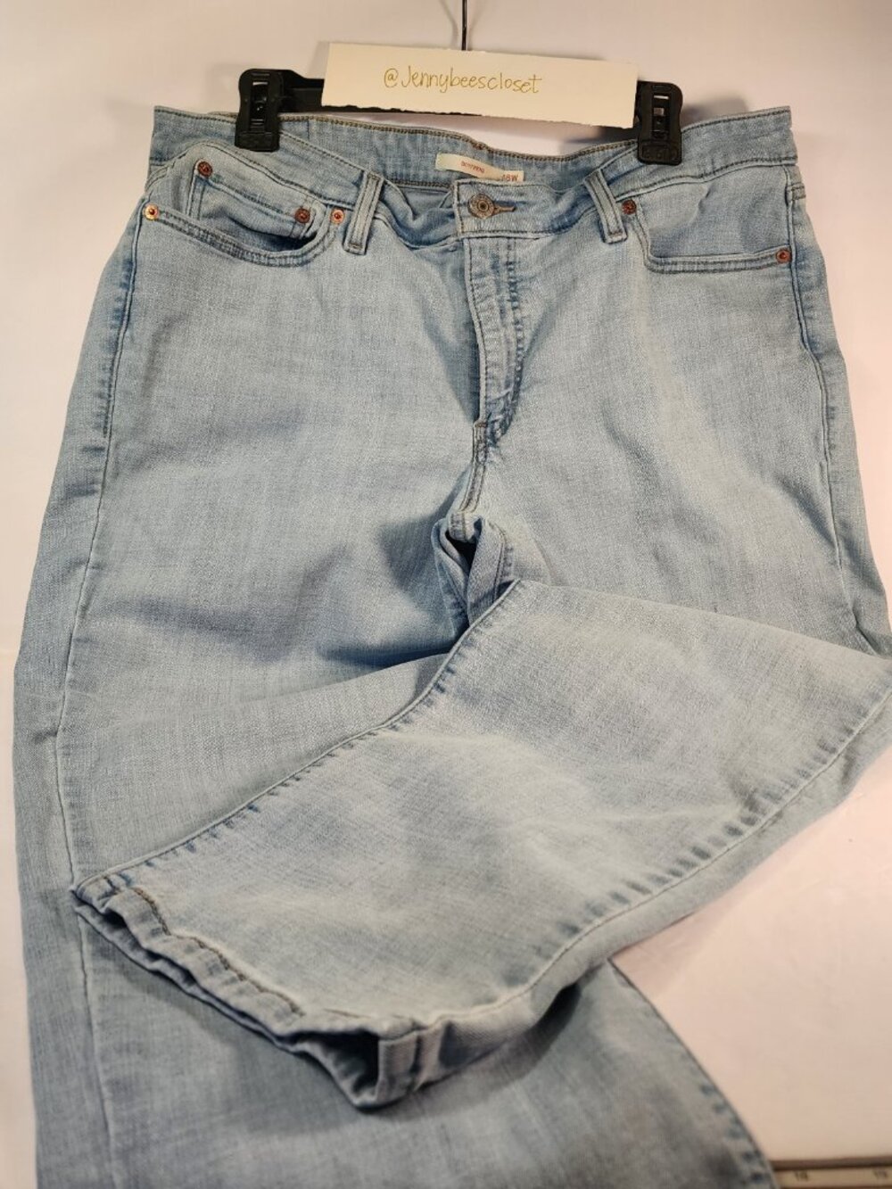 Levi's Boyfriend Women's SIZE 18W Faded Blue Jeans